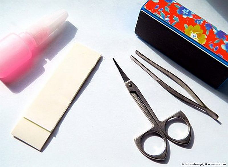 Инструмент для ремонта поврежденных ногтей
